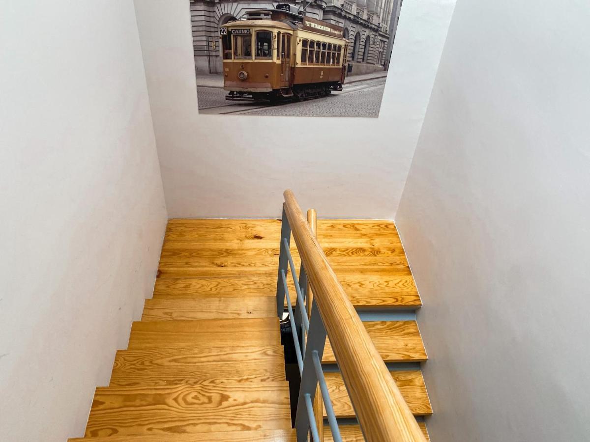 Locally Yours Sao Bento Apartment